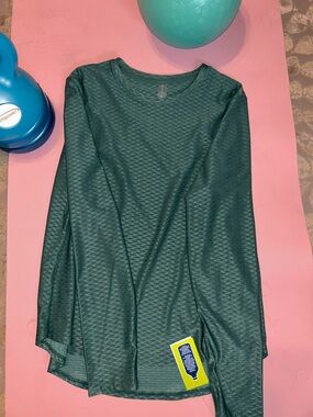 Vively Fast Dri Textured Top